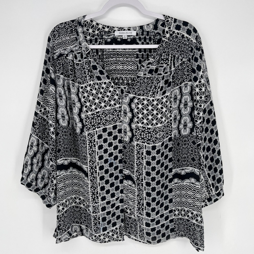 Rose + Olive Artsy Boho Smocked Floral Patchwork Flowy Blouse Black White 1X